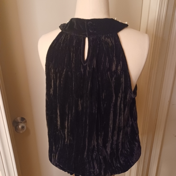 SUNNY LEIGH Crushed velvet tank top with pearl-accented collar, women’s sz XL - Picture 4 of 6